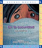 Book cover of En la Oscuridad with an illustration of a child hiding under the covers.